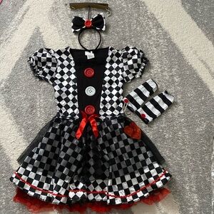 Halloween Dress up Girls costume Large 10 to 12 years old